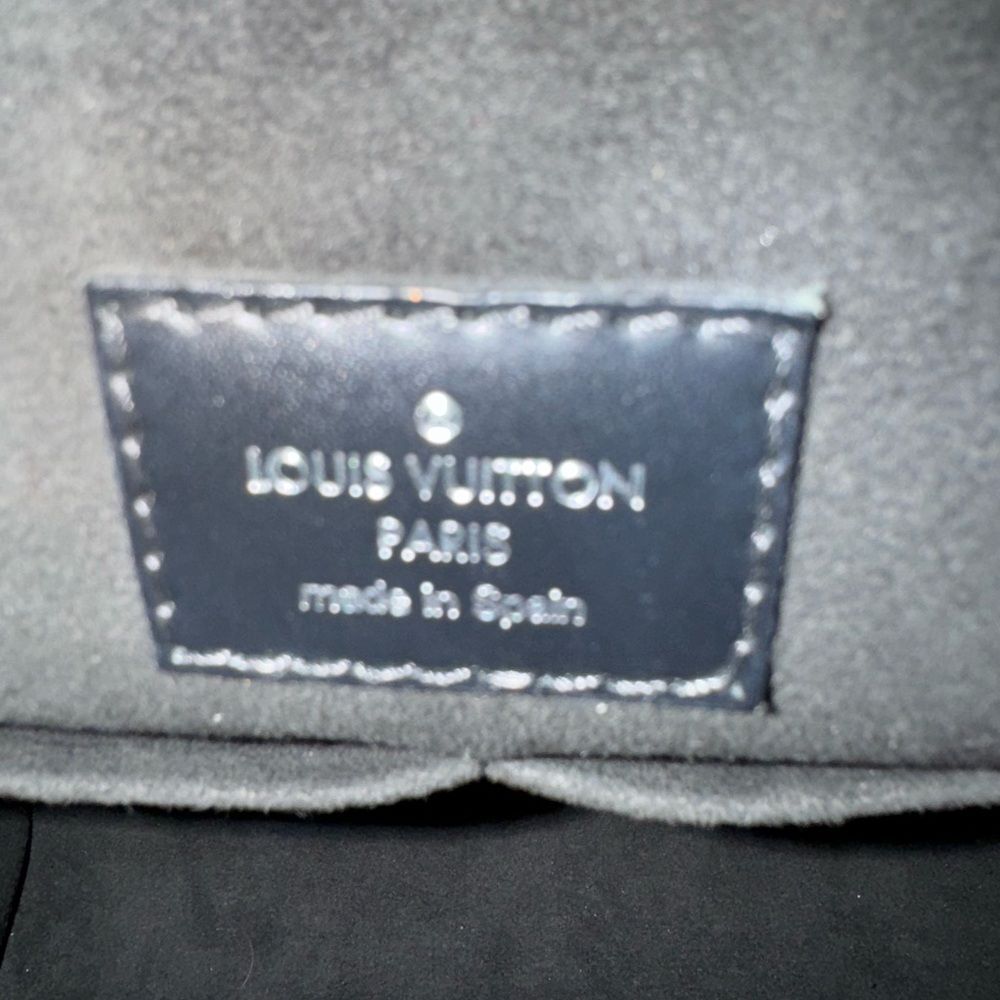 Louis Vuitton Pre-Owned
2017 Pre-Owned Louis Vuitton Epi Denim Cluny BB satchel - Picture 11 of 13